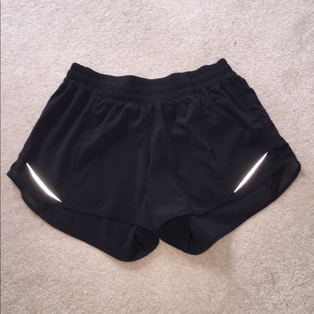 Lululemon Size 8 (tall) Running Shorts😍